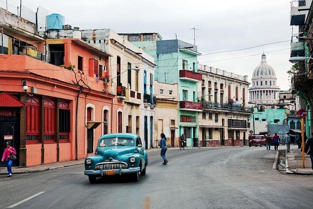 Cuba in auto